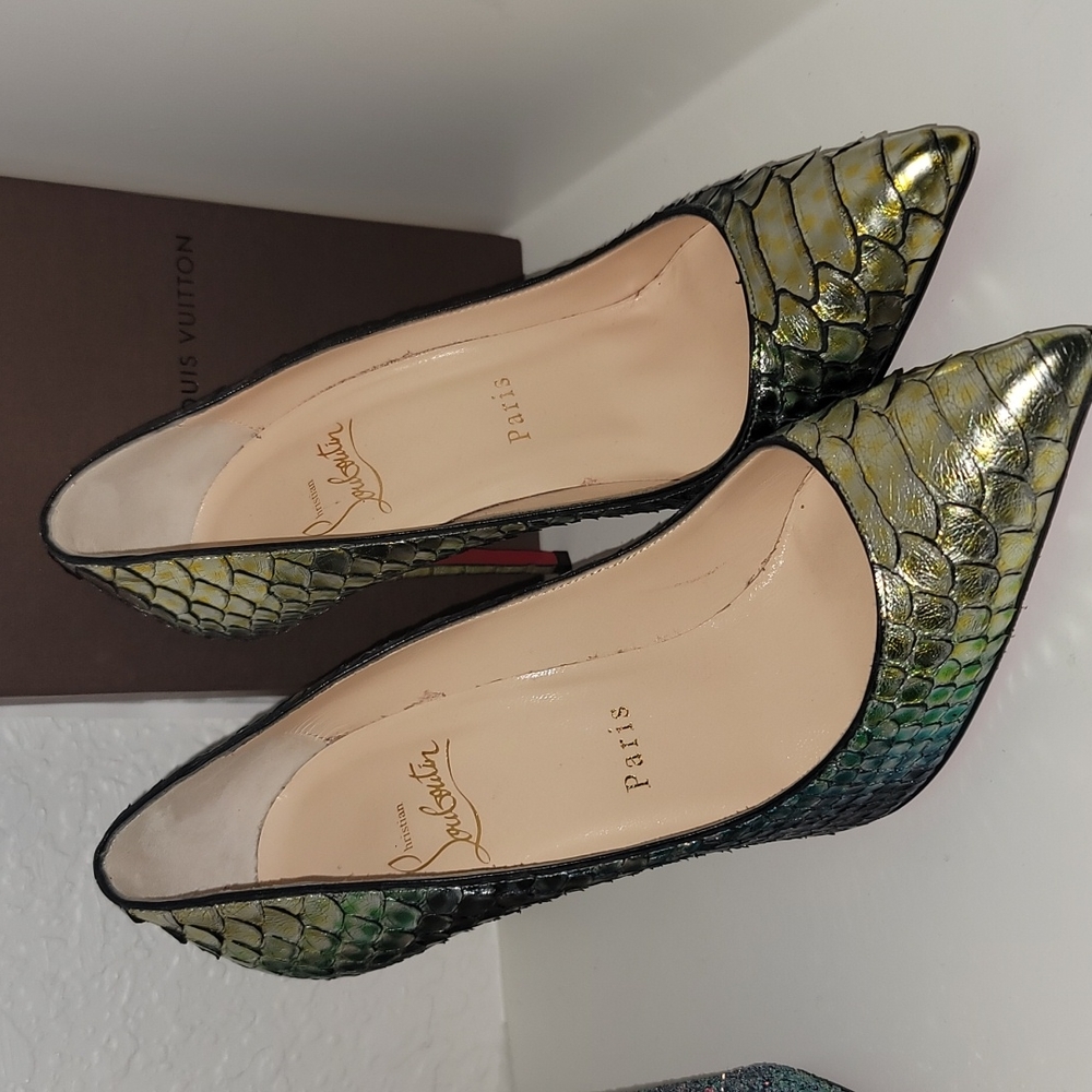 AquariumPython heels